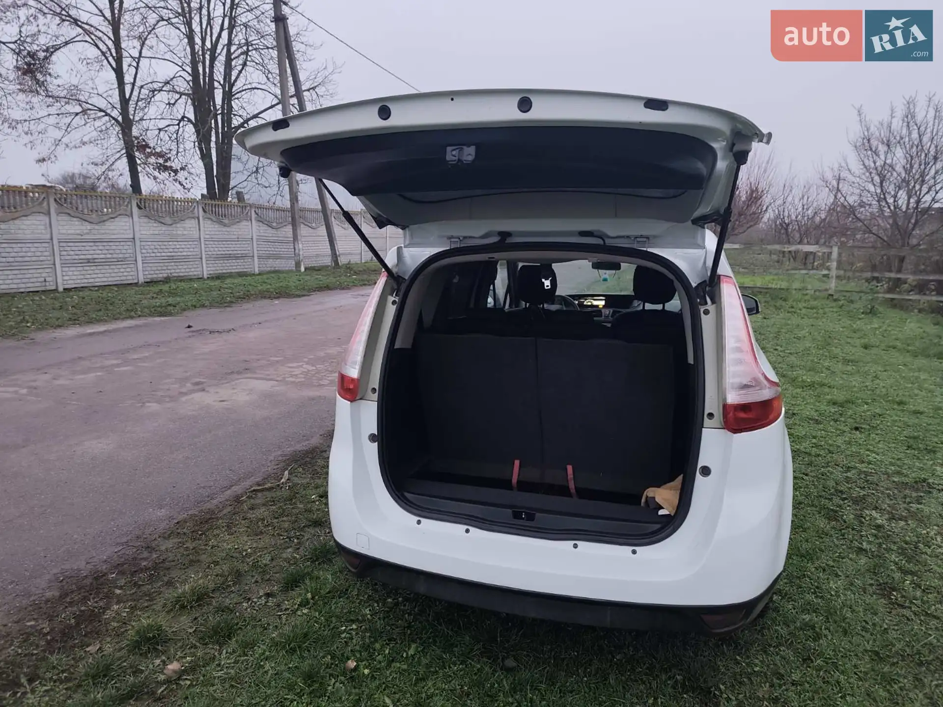 2011 Renault Scenic - мініатюра 10