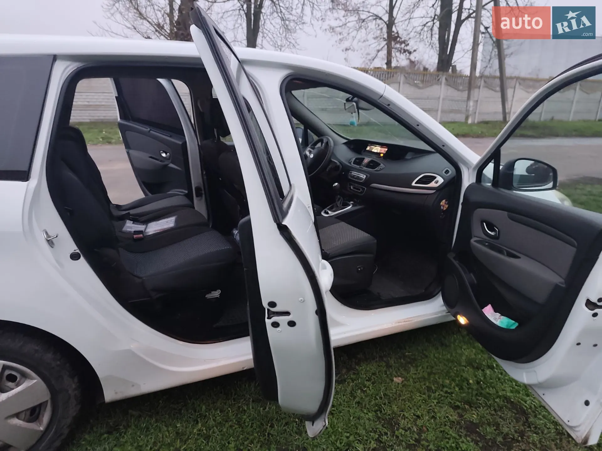 2011 Renault Scenic - мініатюра 11