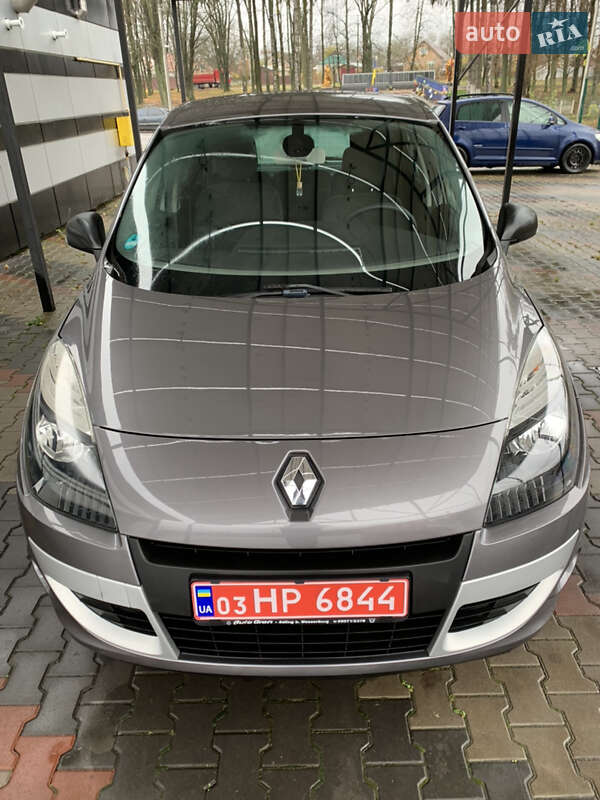 Минивэн Renault Scenic 2009 в Виннице