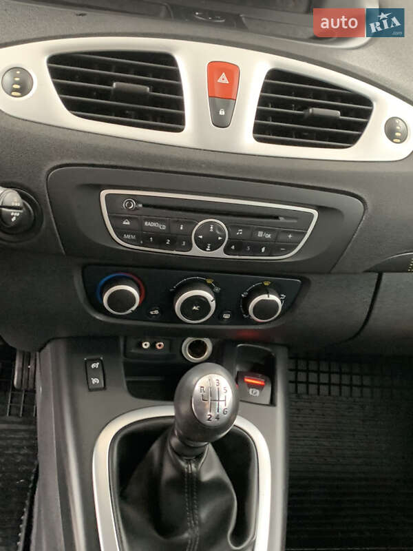 Минивэн Renault Scenic 2009 в Виннице