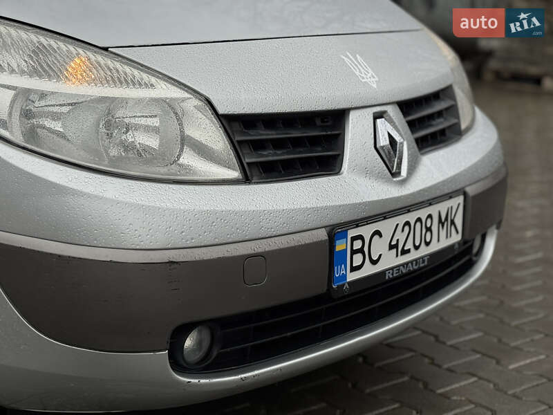 Минивэн Renault Scenic 2005 в Дрогобыче