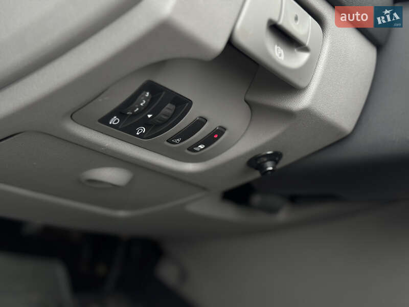 Минивэн Renault Scenic 2005 в Дрогобыче