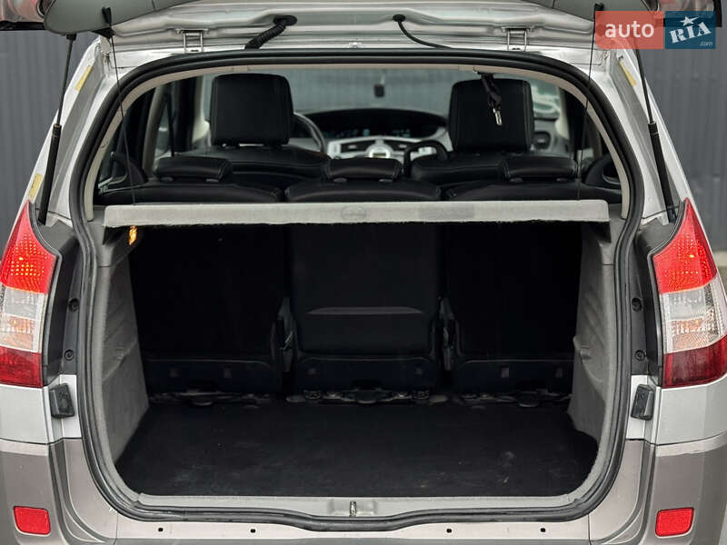 Минивэн Renault Scenic 2005 в Дрогобыче