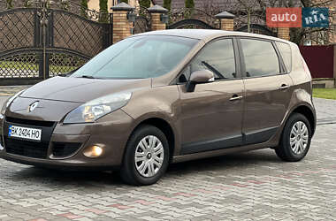 Мінівен Renault Scenic 2010 в Луцьку