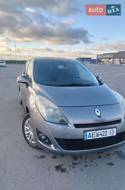 Минивэн Renault Scenic 2009 в Днепре