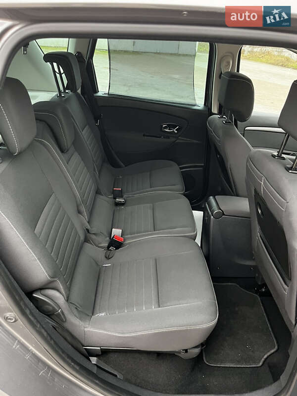 Минивэн Renault Scenic 2015 в Житомире