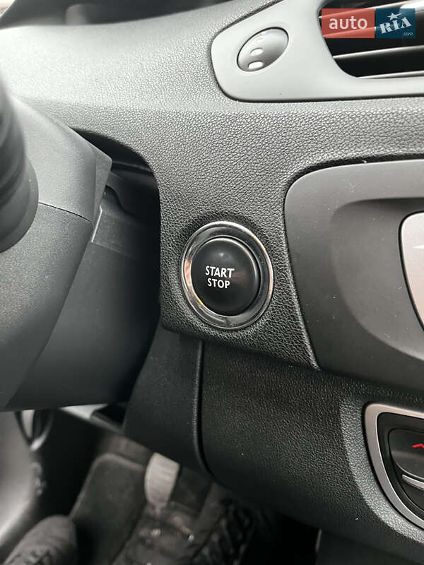 Минивэн Renault Scenic 2015 в Житомире