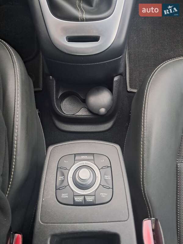 Минивэн Renault Scenic 2012 в Дубно