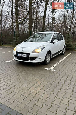 Мінівен Renault Scenic 2010 в Луцьку