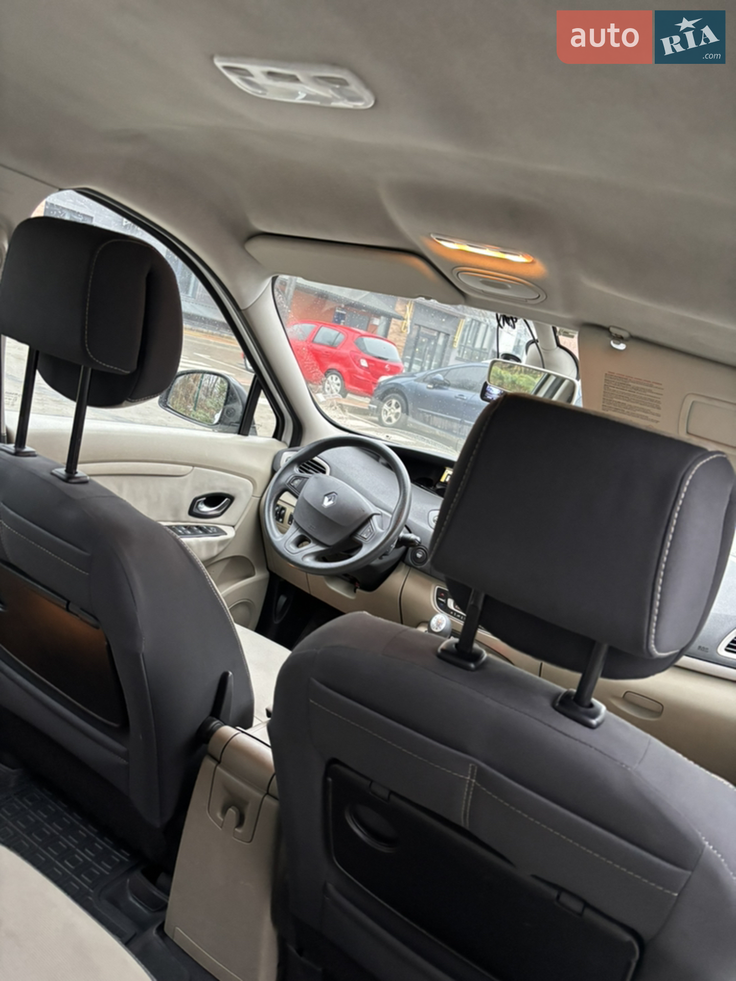 2010 Renault Scenic - мініатюра 18