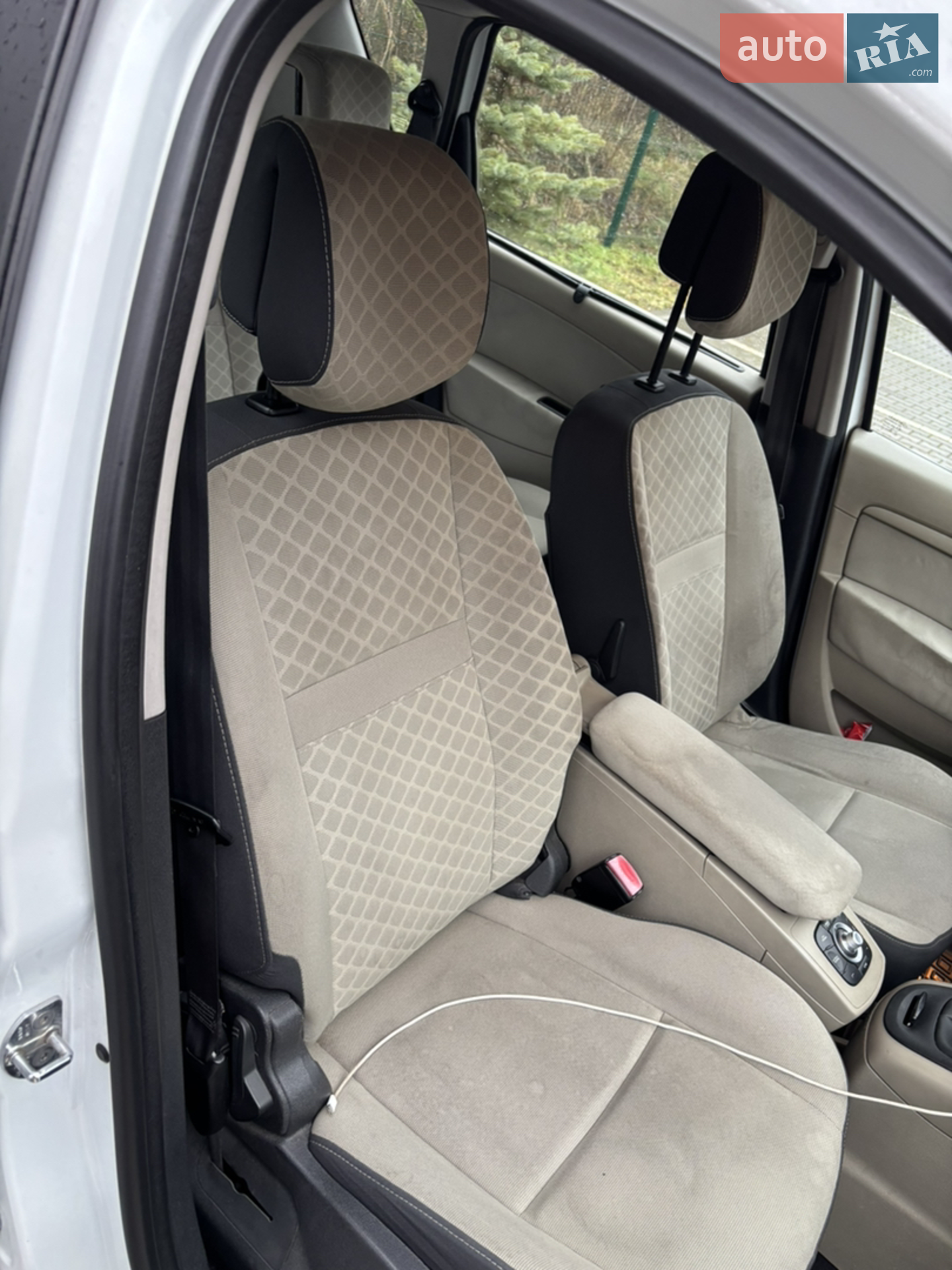 2010 Renault Scenic - мініатюра 22