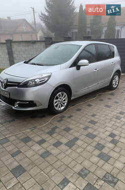 Мінівен Renault Scenic 2015 в Рівному