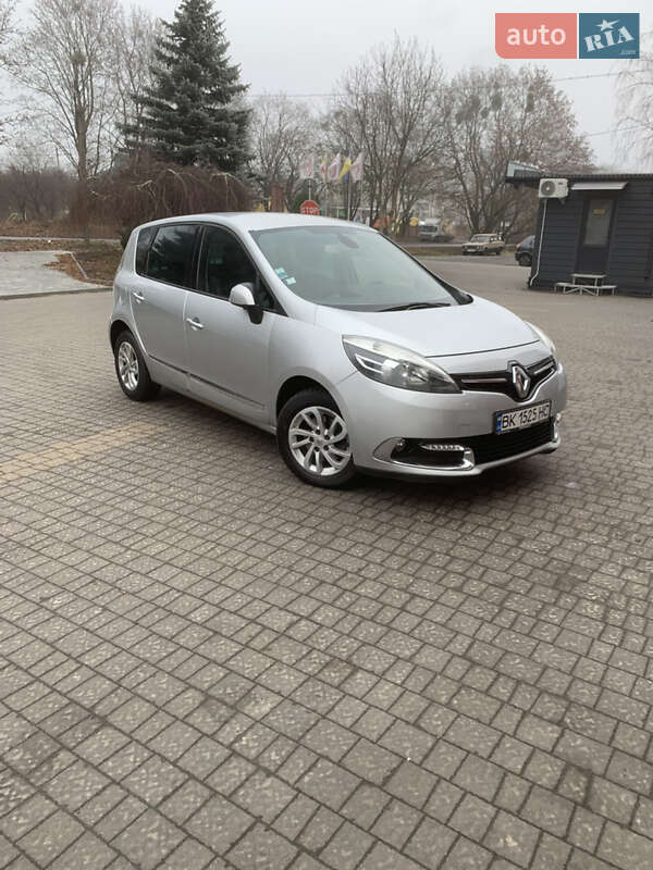 Минивэн Renault Scenic 2015 в Ровно