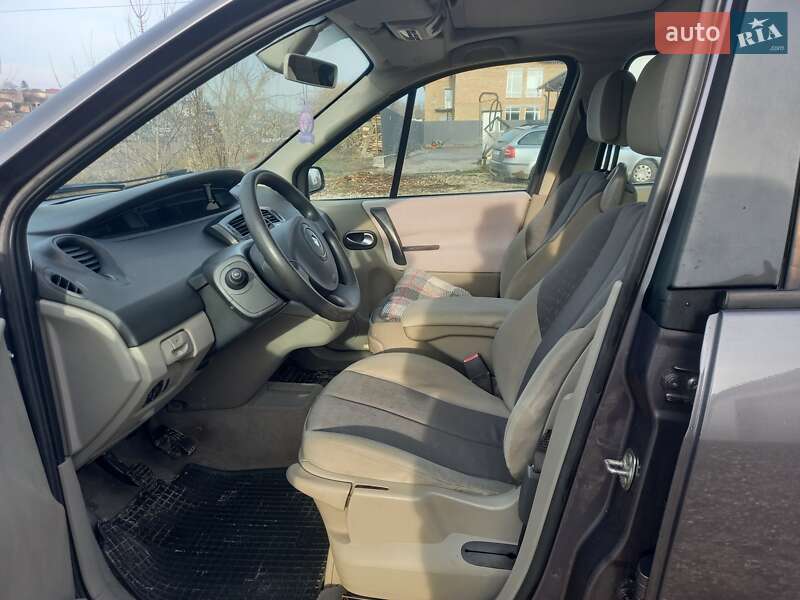 Мінівен Renault Scenic 2005 в Тернополі