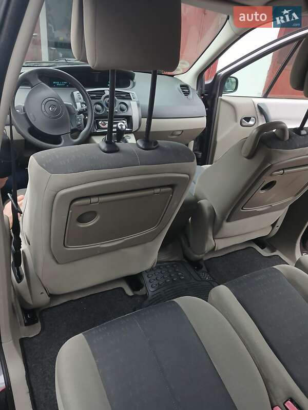 Мінівен Renault Scenic 2005 в Тернополі