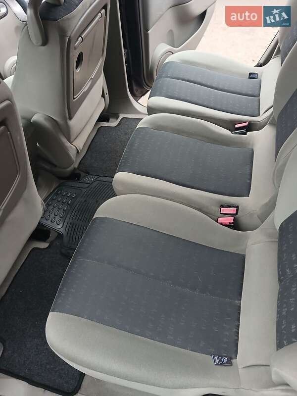 Мінівен Renault Scenic 2005 в Тернополі