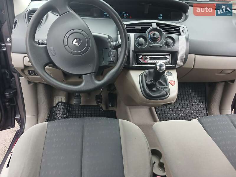 Мінівен Renault Scenic 2005 в Тернополі