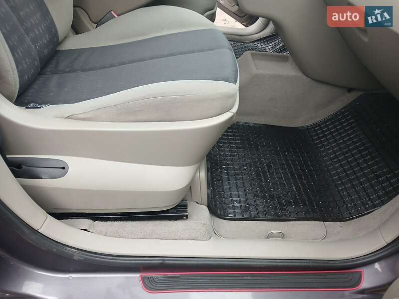 Мінівен Renault Scenic 2005 в Тернополі