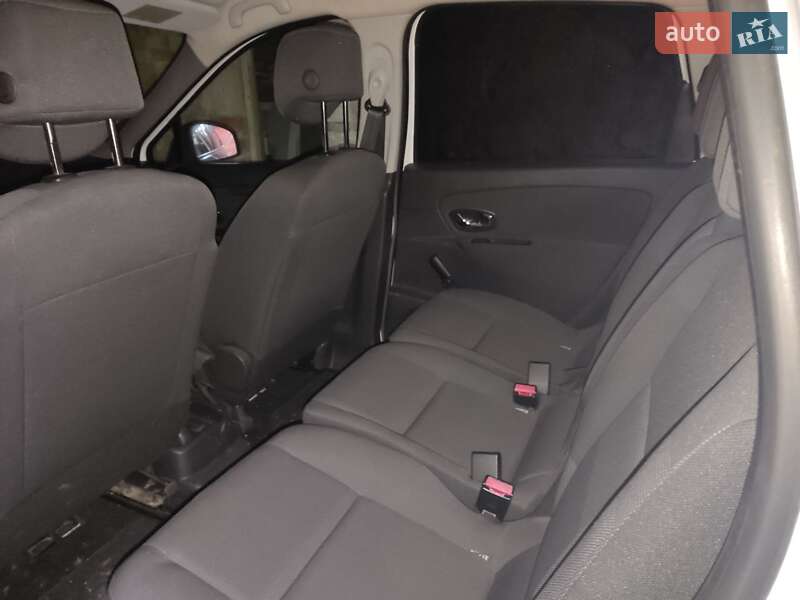 Минивэн Renault Scenic 2012 в Сумах