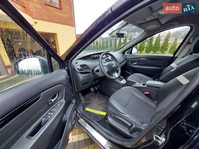Минивэн Renault Scenic 2012 в Калуше