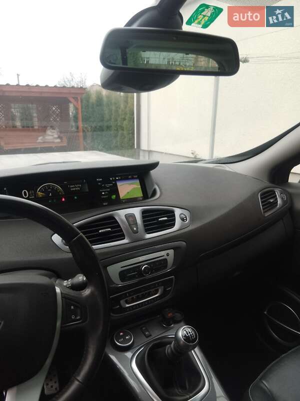 Минивэн Renault Scenic 2013 в Старой Выжевке фото 12 Минивэн Renault Scenic 2013 в Старой Выжевке