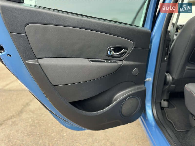 Мінівен Renault Scenic 2012 в Києві