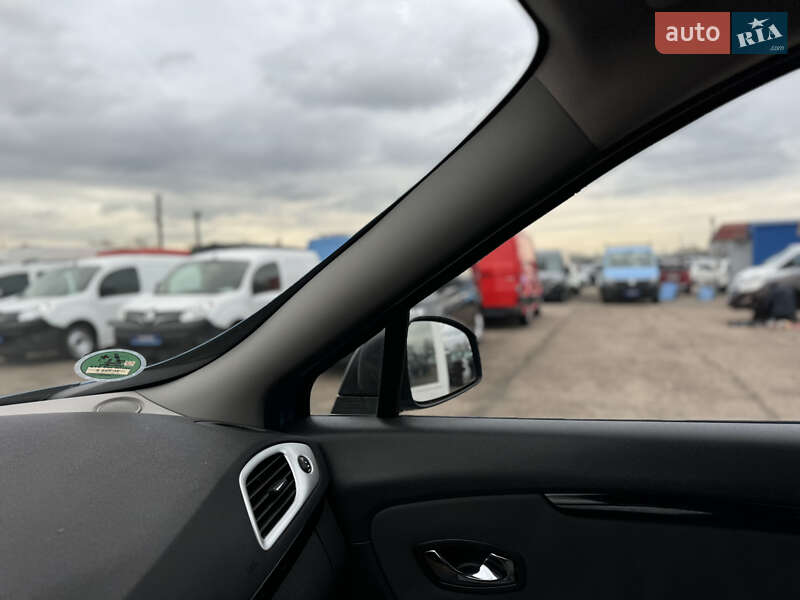 Мінівен Renault Scenic 2012 в Києві