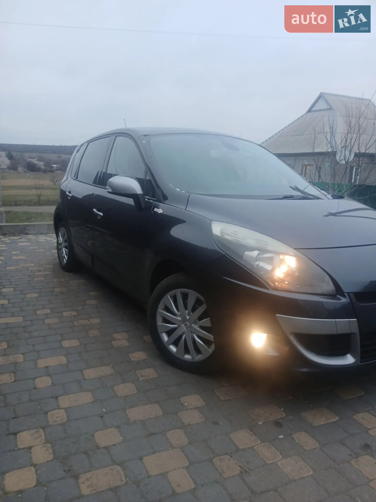 2010 Renault Scenic - мініатюра 5