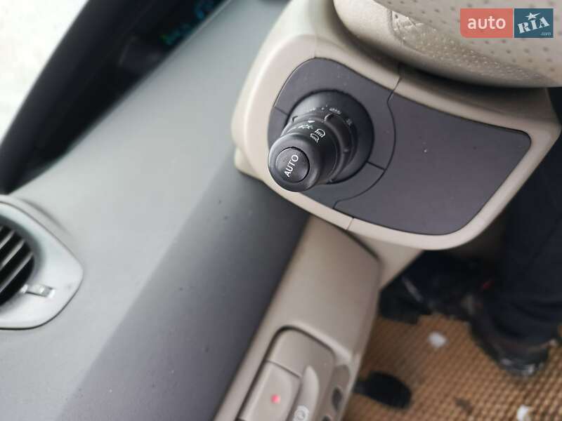Минивэн Renault Scenic 2004 в Житомире