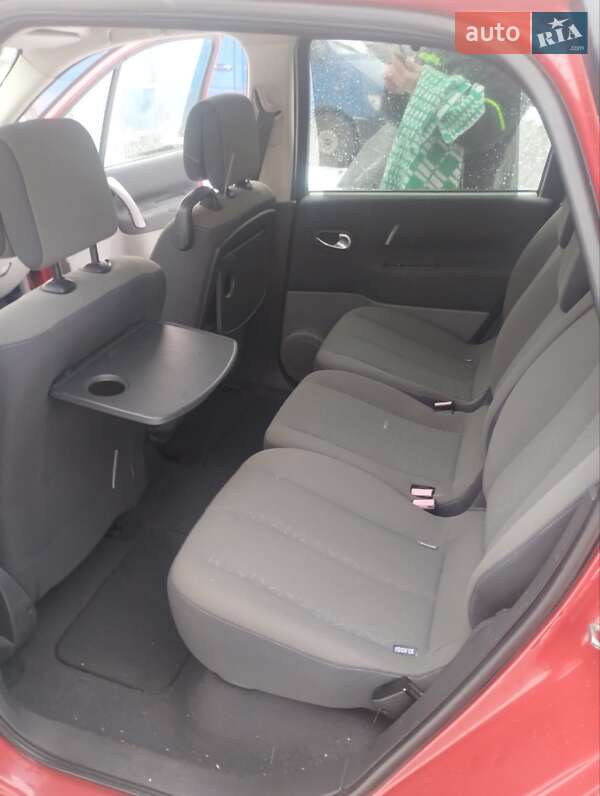 Минивэн Renault Scenic 2007 в Каневе