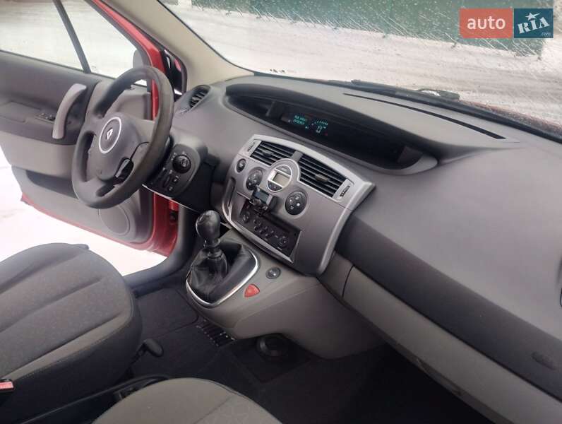 Минивэн Renault Scenic 2007 в Каневе