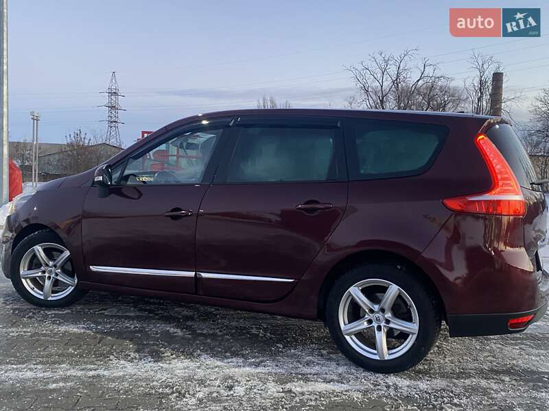 Мінівен Renault Scenic 2012 в Кривому Розі