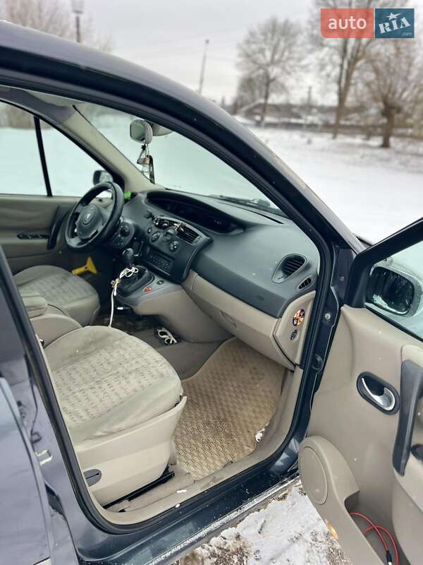 Минивэн Renault Scenic 2005 в Городке фото 12 Минивэн Renault Scenic 2005 в Городке
