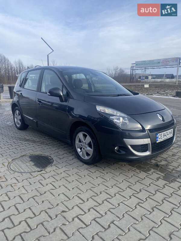 Мінівен Renault Scenic 2010 в Чернівцях