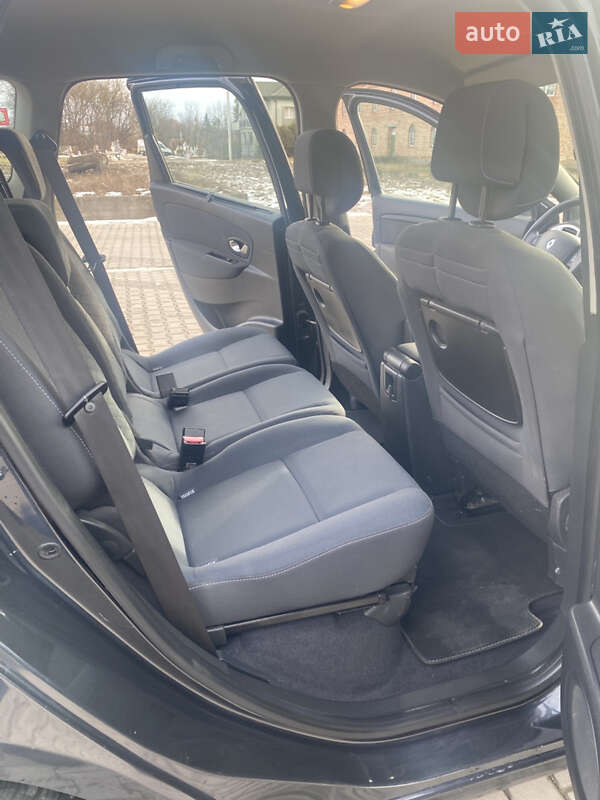 Мінівен Renault Scenic 2010 в Чернівцях