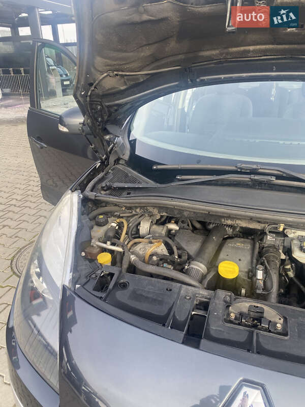 Мінівен Renault Scenic 2010 в Чернівцях
