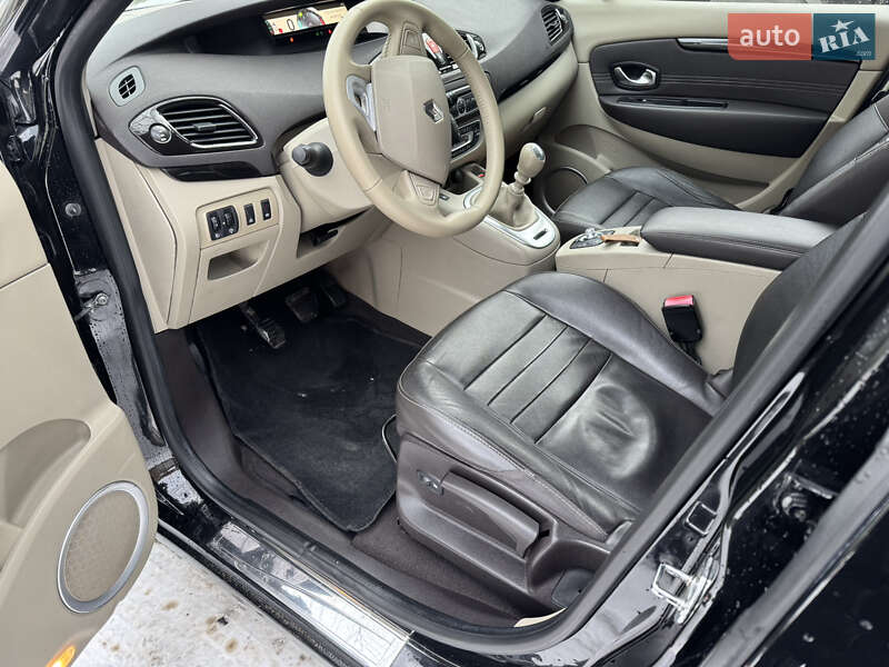 Минивэн Renault Scenic 2011 в Луцке