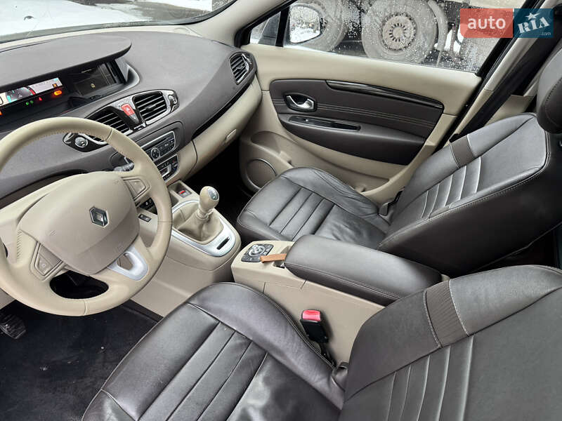 Минивэн Renault Scenic 2011 в Луцке