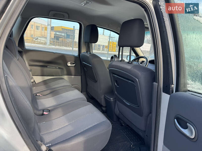 Минивэн Renault Scenic 2008 в Староконстантинове