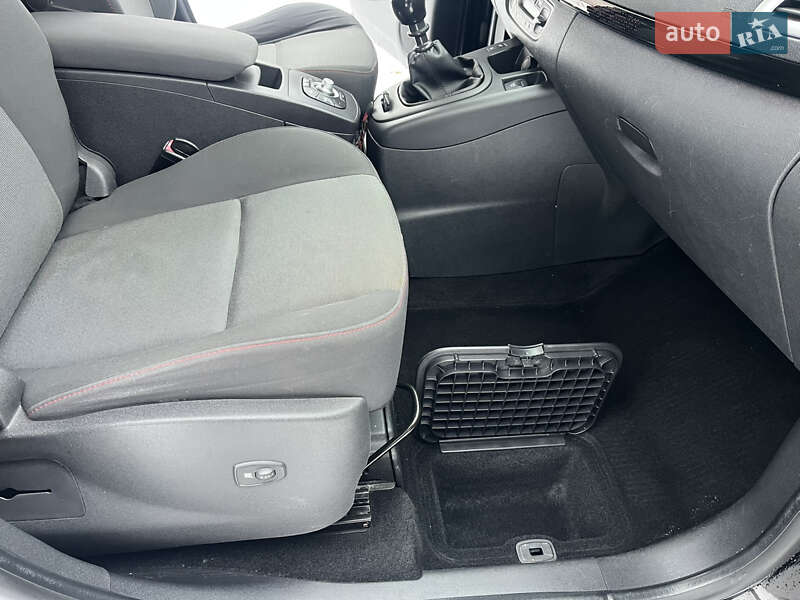 Минивэн Renault Scenic 2012 в Чигирине