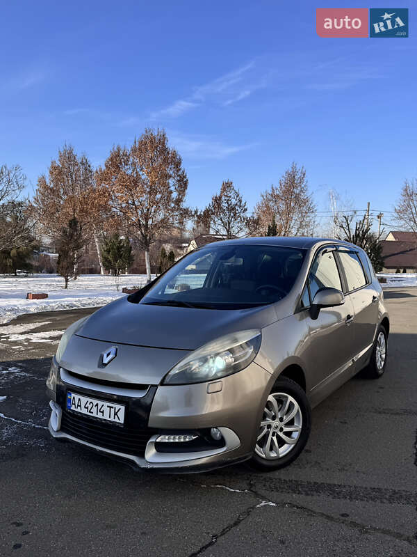 Renault Scenic 2012