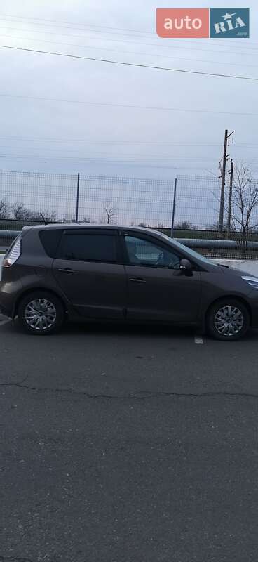 Минивэн Renault Scenic 2013 в Белгороде-Днестровском
