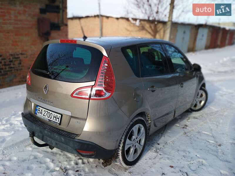 Минивэн Renault Scenic 2010 в Кропивницком