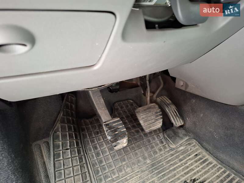 Минивэн Renault Scenic 2007 в Барышевке фото 29 Минивэн Renault Scenic 2007 в Барышевке