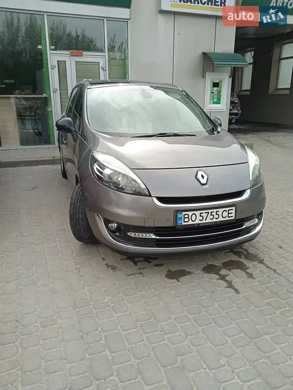 Renault Scenic 2012