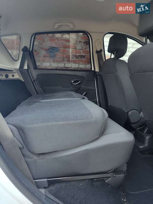 Минивэн Renault Scenic 2011 в Сумах фото 12 Минивэн Renault Scenic 2011 в Сумах