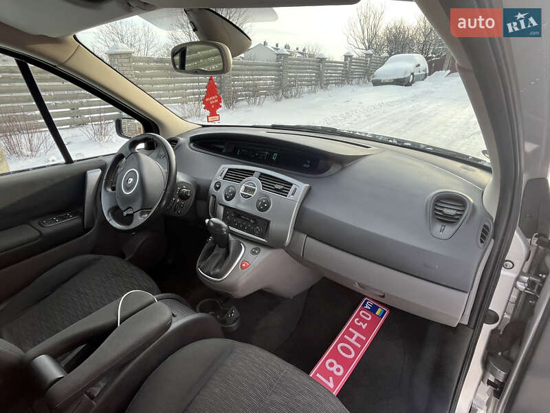 Минивэн Renault Scenic 2006 в Черновцах