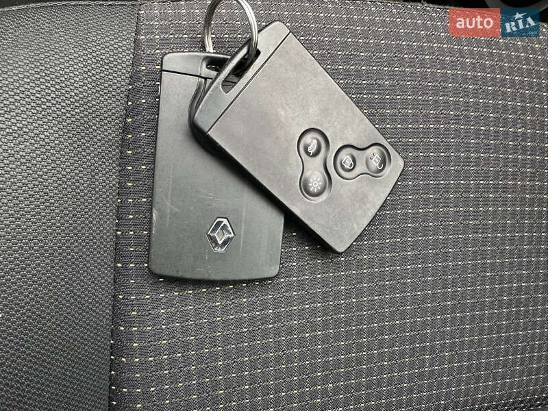 Минивэн Renault Scenic 2010 в Луцке