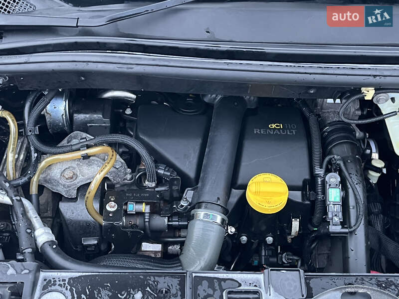 Минивэн Renault Scenic 2011 в Черкассах