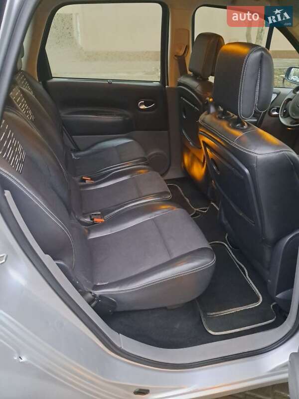 Минивэн Renault Scenic 2005 в Одессе